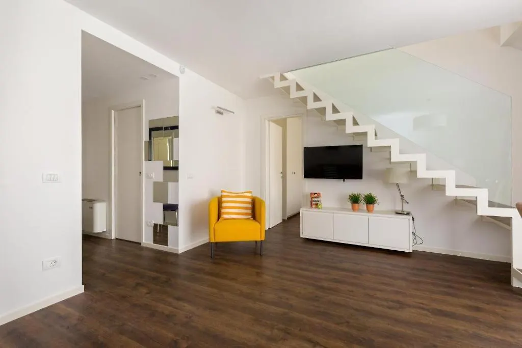 Erkel Rooftop Suites Budapest 0*,