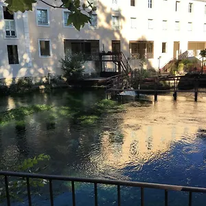 Paisible Fontaine-de-Vaucluse